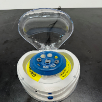 VWR Mini Centrifuge image 2